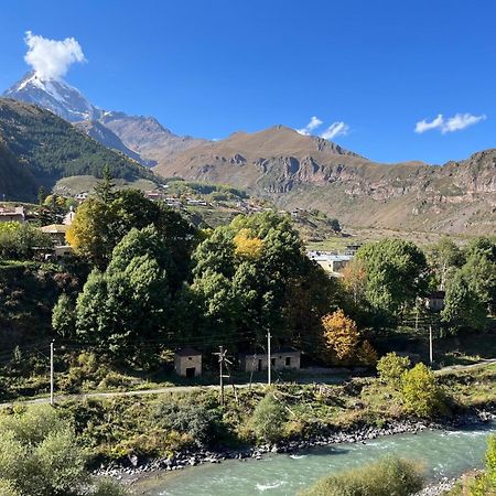 Hotel Stancia Kazbegi - City Center Eksteriør billede