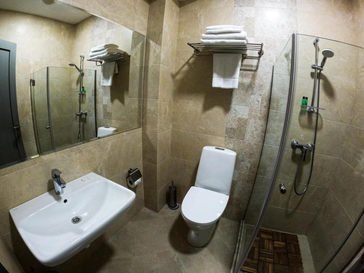 Hotel Stancia Kazbegi - City Center Eksteriør billede