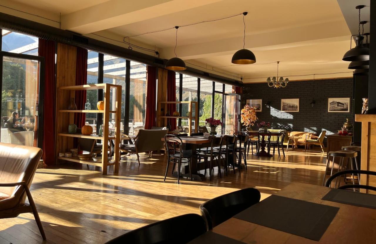 Hotel Stancia Kazbegi - City Center Eksteriør billede
