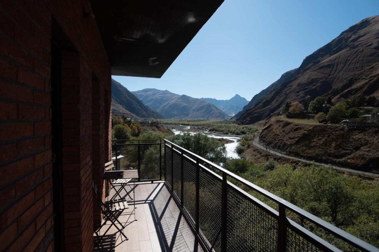 Hotel Stancia Kazbegi - City Center Eksteriør billede
